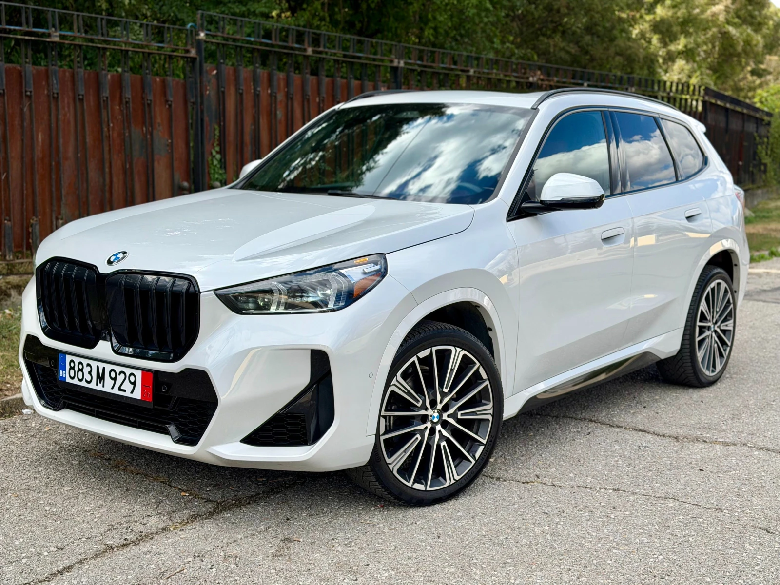 BMW X1 28i Xdrive M Pano HUD Adaptive 360 Harman
