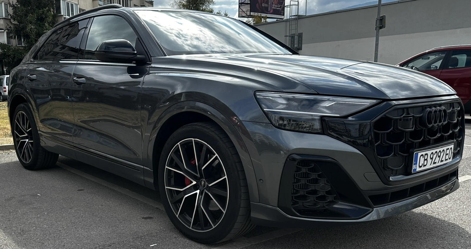 Audi Q8 55 TFSI Quattro, снимка 3 - Автомобили и джипове - 56275699