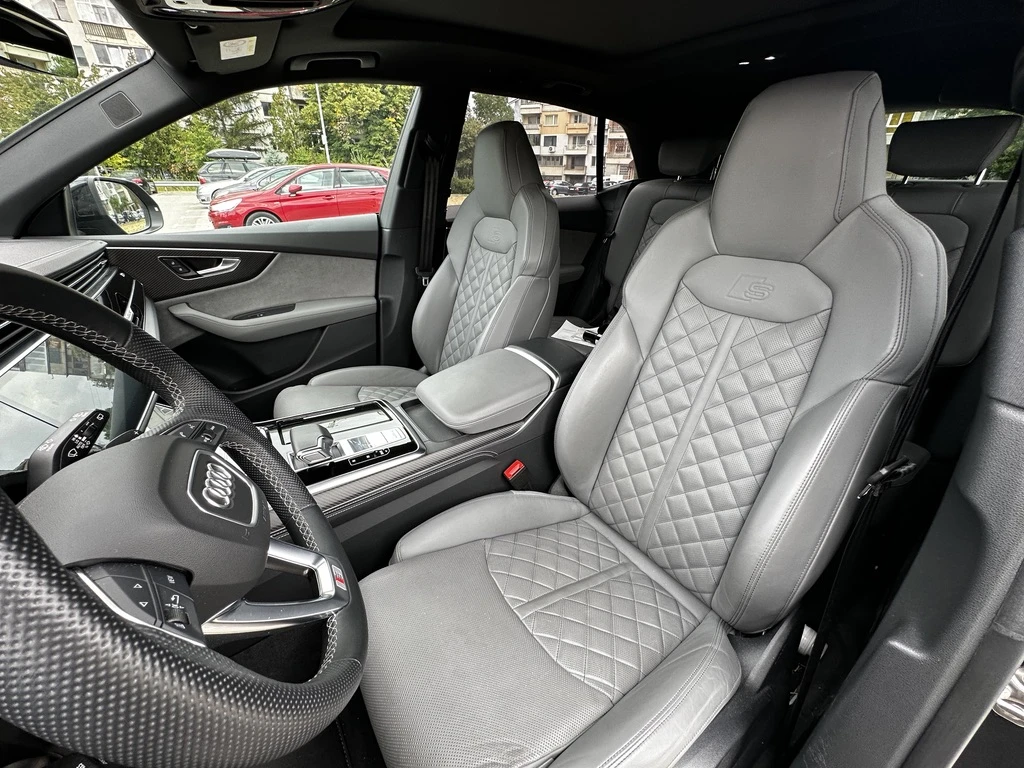 Audi Q8 55 TFSI Quattro, снимка 13 - Автомобили и джипове - 56275699