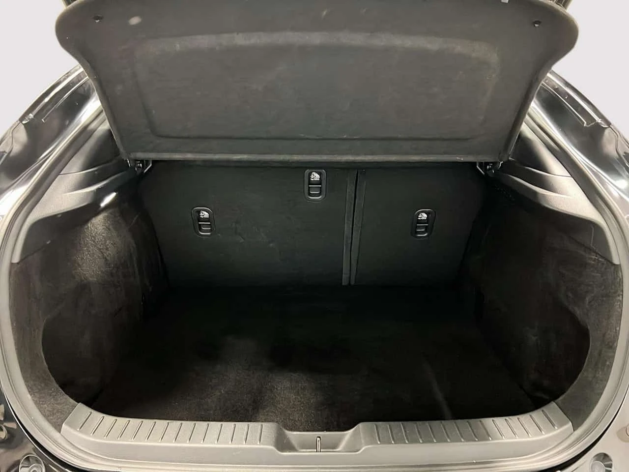 Mazda CX-30 GX / CARFAX / ���������� / ���� �� ��������  | Mobile.bg � ����������� 6