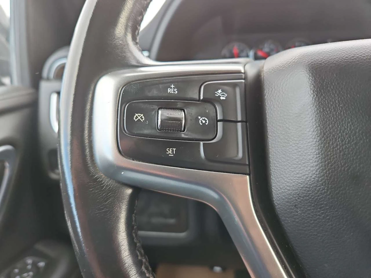 Chevrolet Suburban LT- SUNROOF - NAV- REAR MEADIA | Mobile.bg � ����������� 14