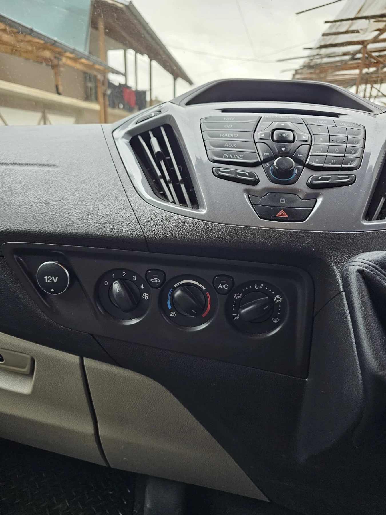 Ford Tourneo  - изображение 9