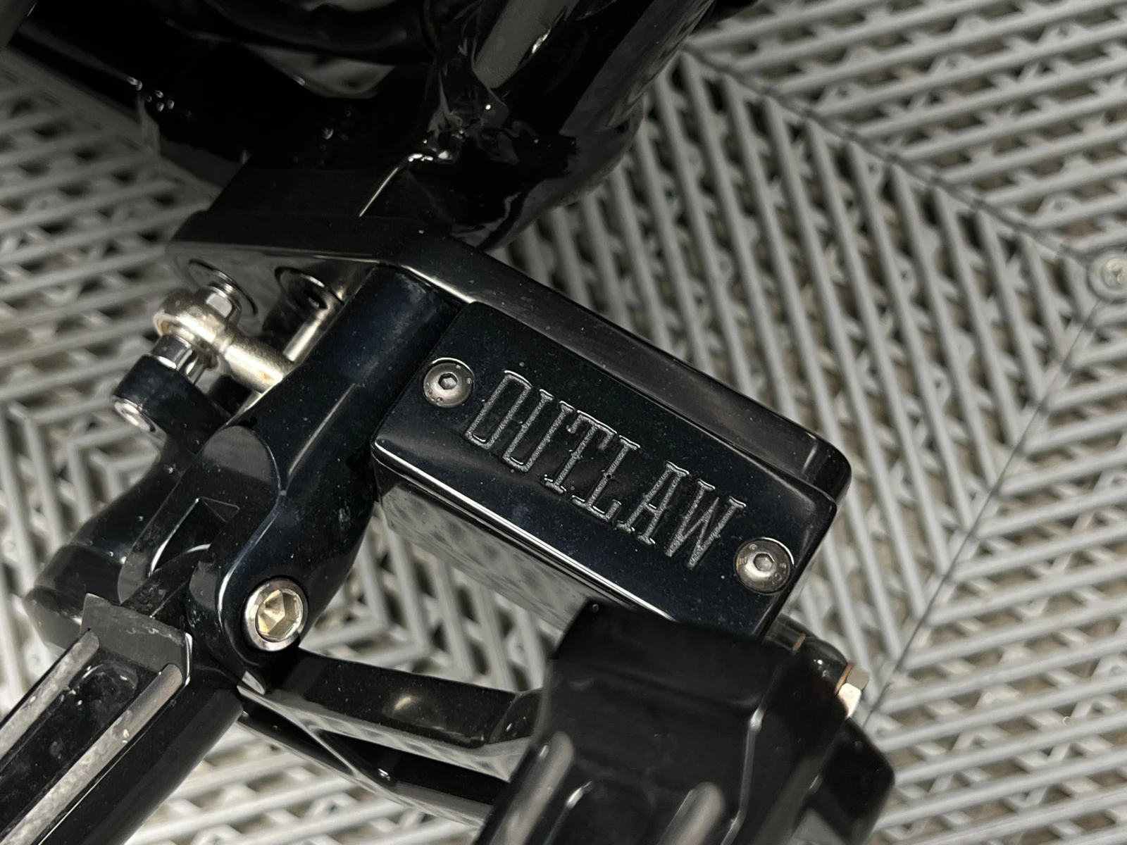 Harley-Davidson Dyna Street Bob * Custom | Mobile.bg   17