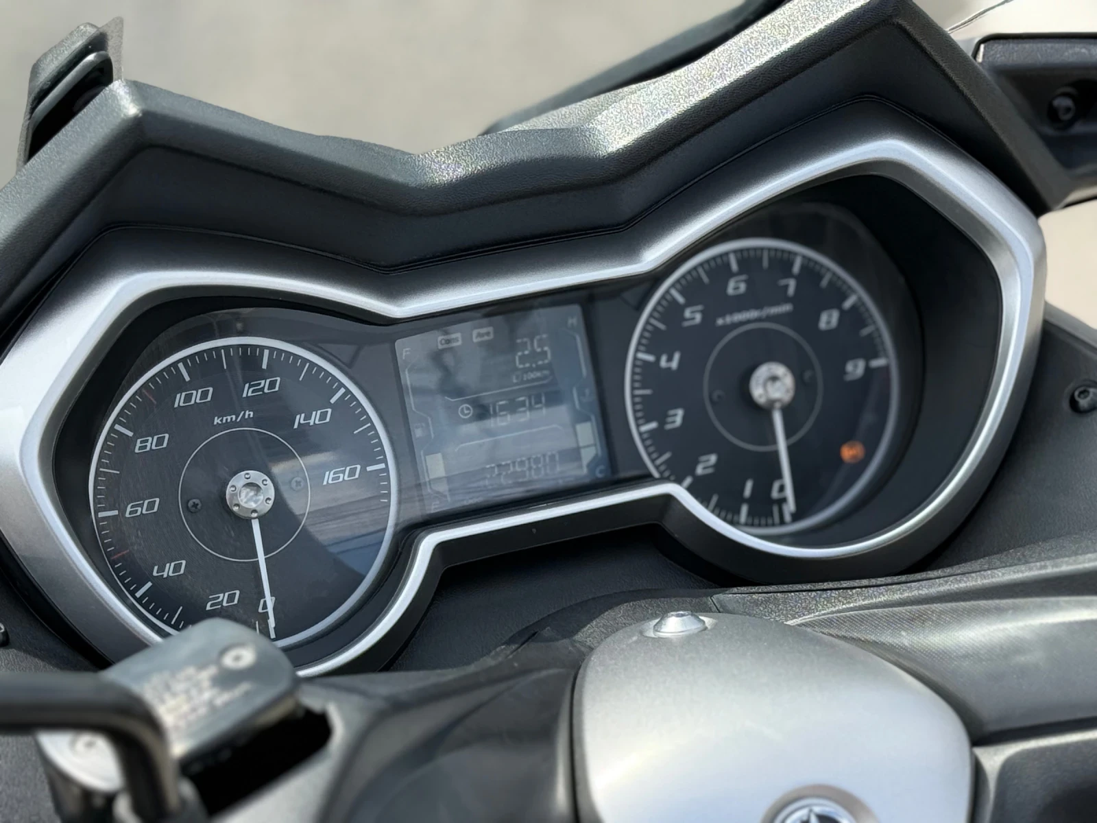 Yamaha X-max * 300* ABS* TCS* LED - изображение 8