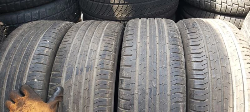 Гуми Летни 215/55R17, снимка 1 - Гуми и джанти - 35501290