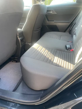 Toyota Auris, снимка 9