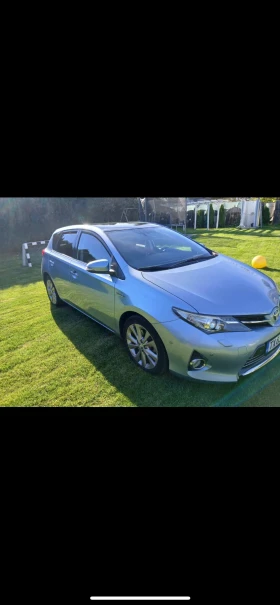 Toyota Auris, снимка 1