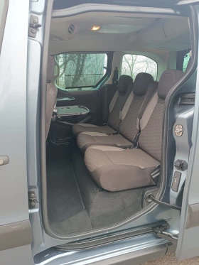 Peugeot Partner 1.6 eHDi панорама - 9999 лв. / 5112.41 € - 81517613 9