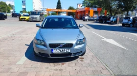 ������ Volvo S40