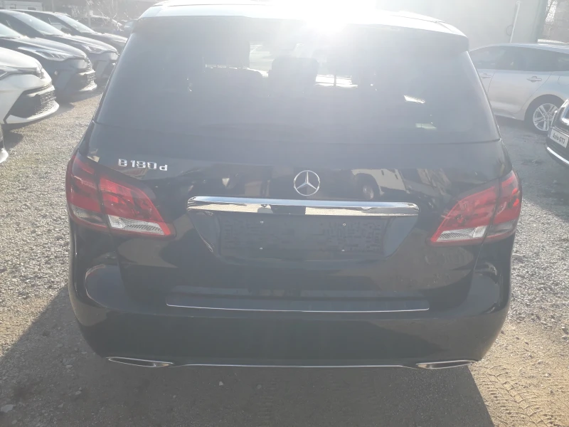 Mercedes-Benz B 180 1.5CDI, снимка 5 - Автомобили и джипове - 48425296