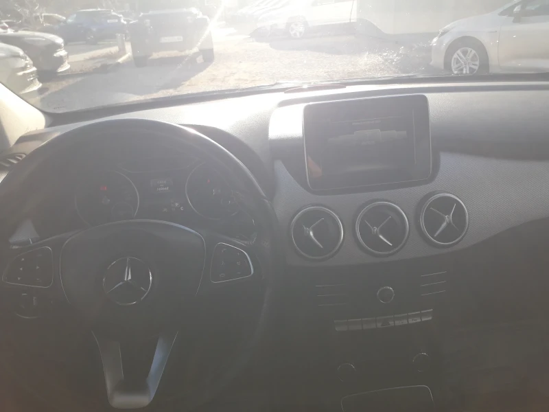 Mercedes-Benz B 180 1.5CDI, снимка 11 - Автомобили и джипове - 48425296