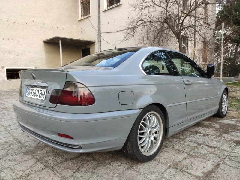 BMW 320 320ci, снимка 4 - Автомобили и джипове - 48623837