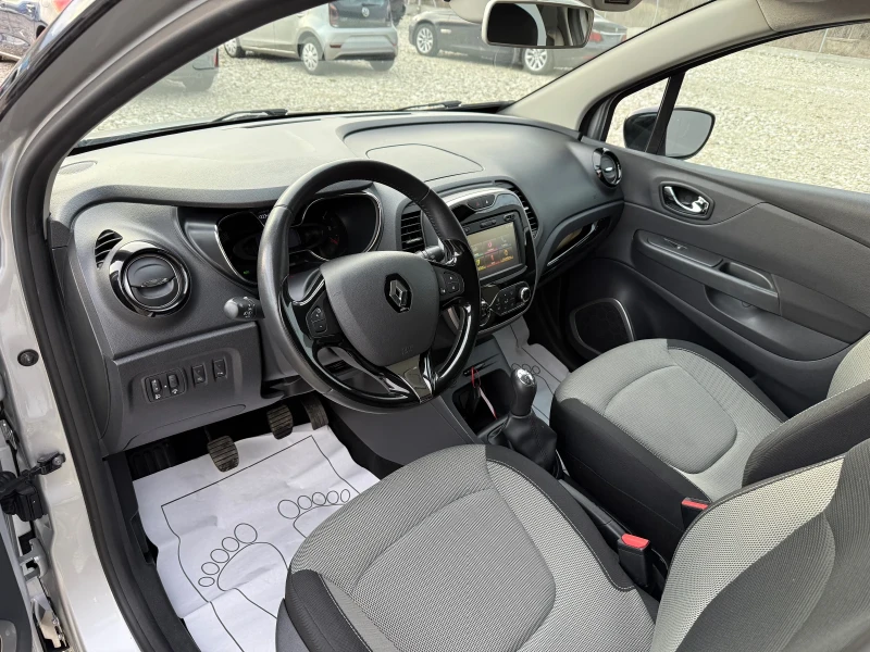 Renault Captur 1.5 DCI NAVI EURO6, снимка 9 - Автомобили и джипове - 49454135