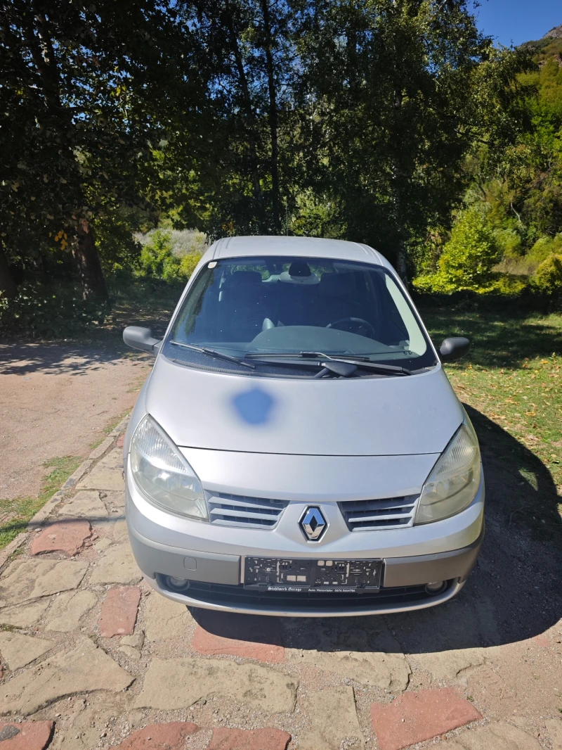 Renault Scenic 1.6I , снимка 13 - Автомобили и джипове - 51810647