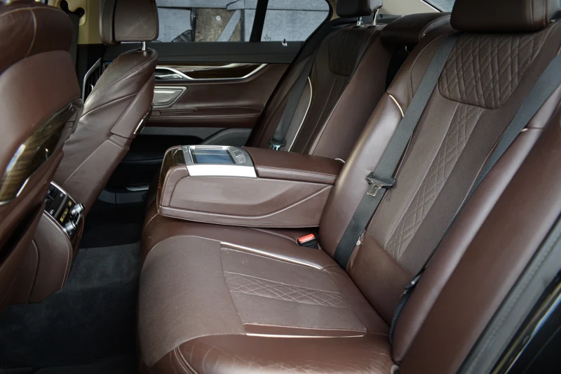 BMW 730 3.0D, снимка 14 - Автомобили и джипове - 52341892