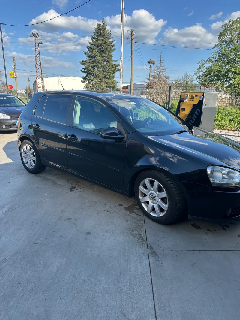 VW Golf, снимка 2 - Автомобили и джипове - 52531392