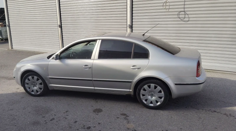 Skoda Superb 2.5TDI, снимка 6 - Автомобили и джипове - 52250927