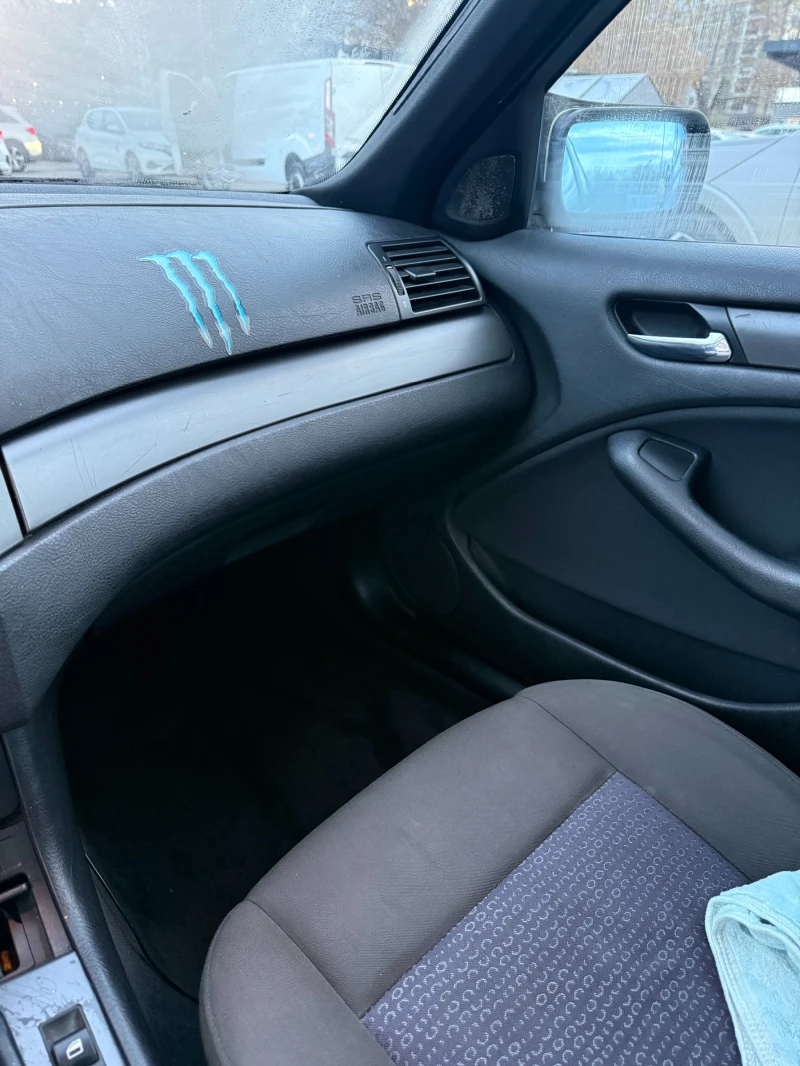 BMW 320, снимка 8 - Автомобили и джипове - 52483980