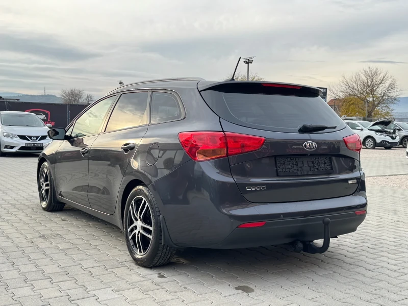 Kia Ceed 1.6CRDI EURO-6 AVTOMAT CAMERA NAVI FULL, снимка 3 - Автомобили и джипове - 52642647