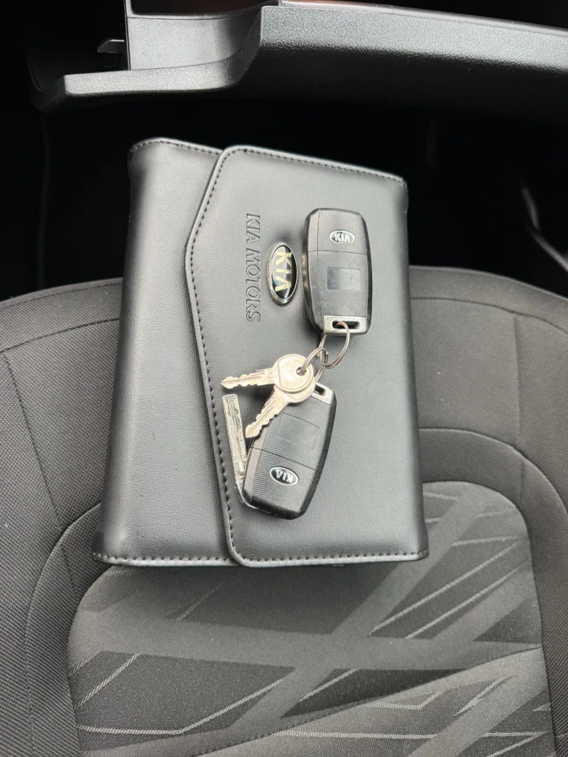 Kia Ceed 1.6CRDI EURO-6 AVTOMAT CAMERA NAVI FULL, снимка 16 - Автомобили и джипове - 52642647