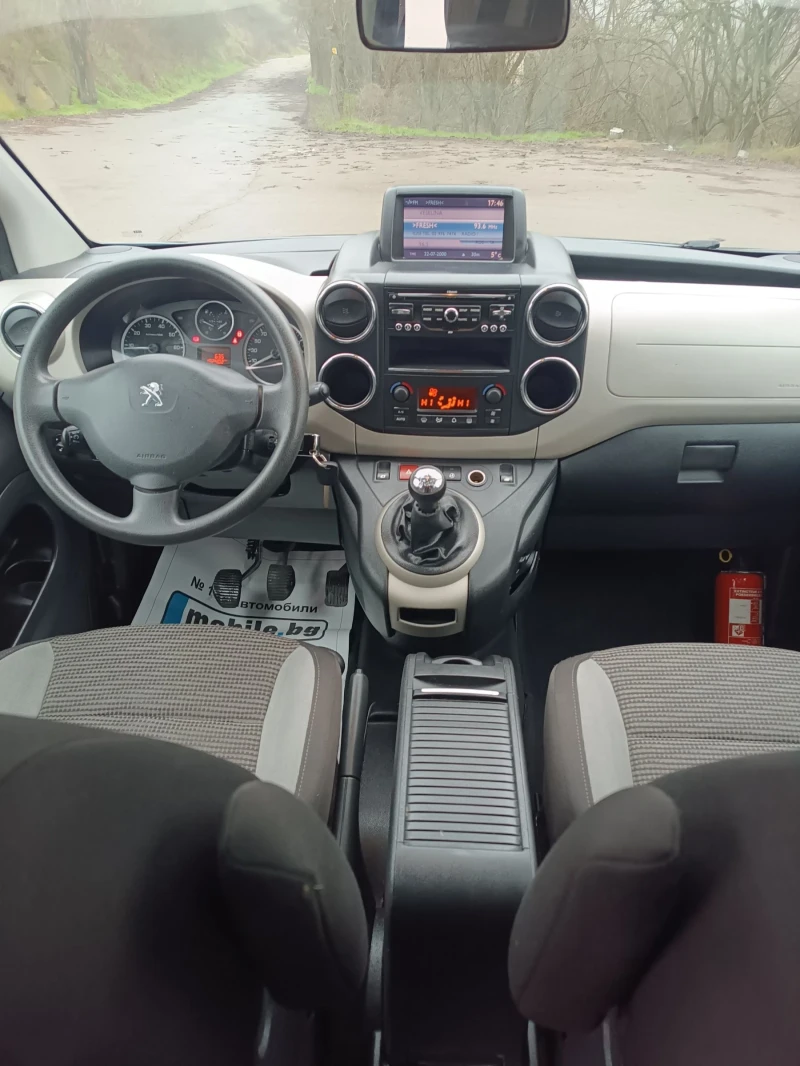 Peugeot Partner 1.6 eHDi панорама, снимка 10 - Автомобили и джипове - 52866182