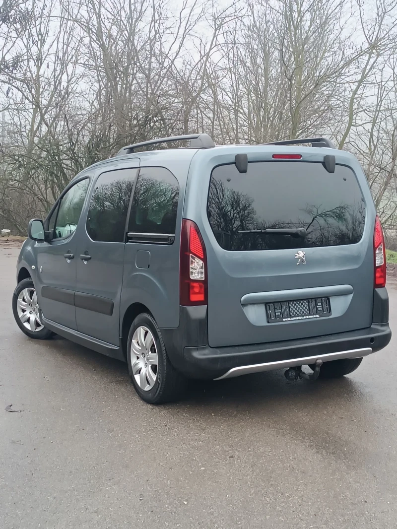 Peugeot Partner 1.6 eHDi панорама, снимка 3 - Автомобили и джипове - 52866182
