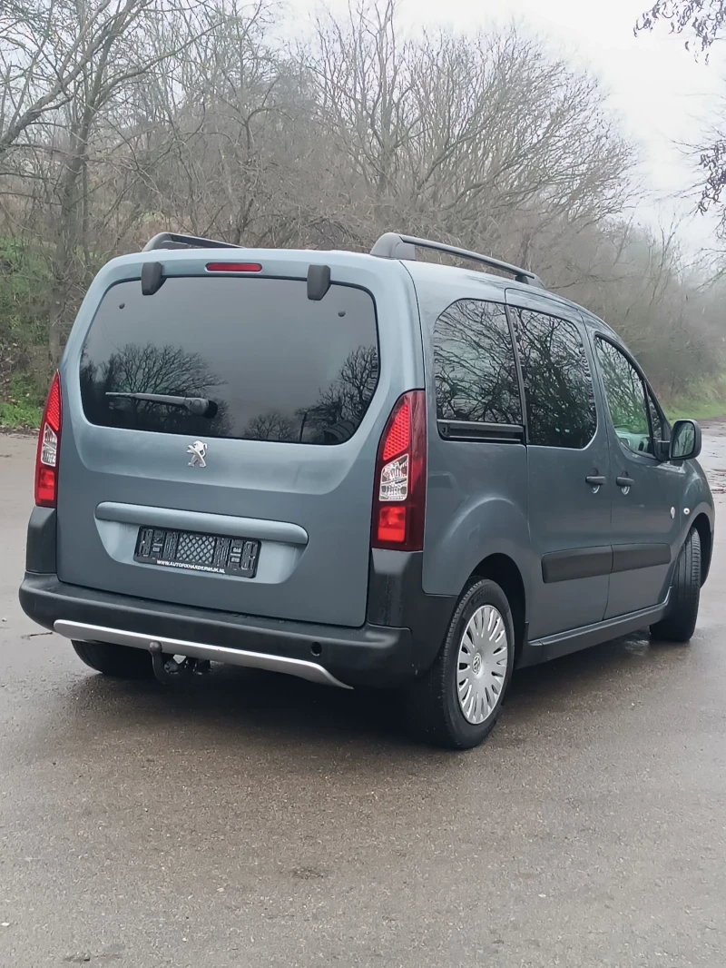 Peugeot Partner 1.6 eHDi панорама, снимка 4 - Автомобили и джипове - 52866182