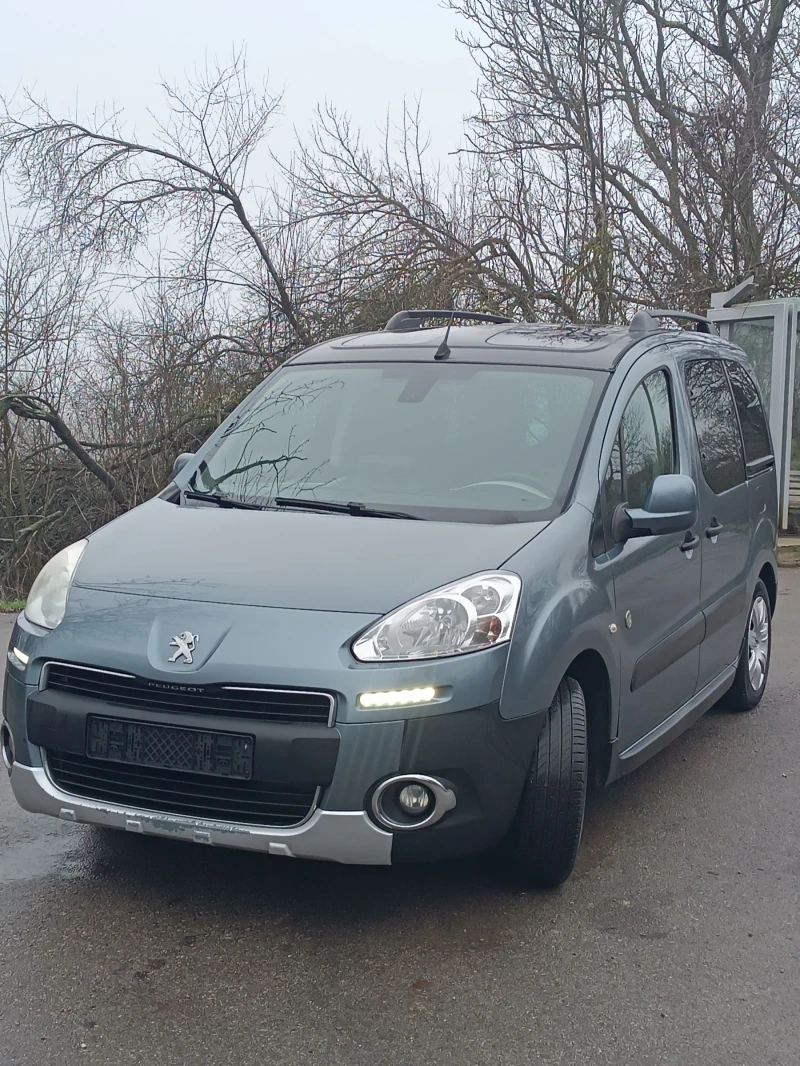 Peugeot Partner 1.6 eHDi панорама, снимка 2 - Автомобили и джипове - 52866182