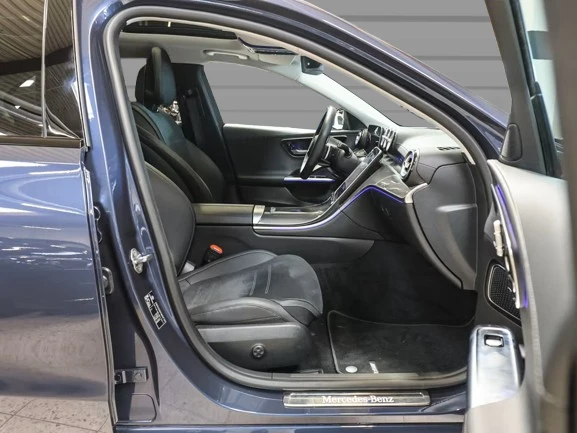 Mercedes-Benz C 300 de = AMG Line = Advanced Plus Гаранция - изображение 10