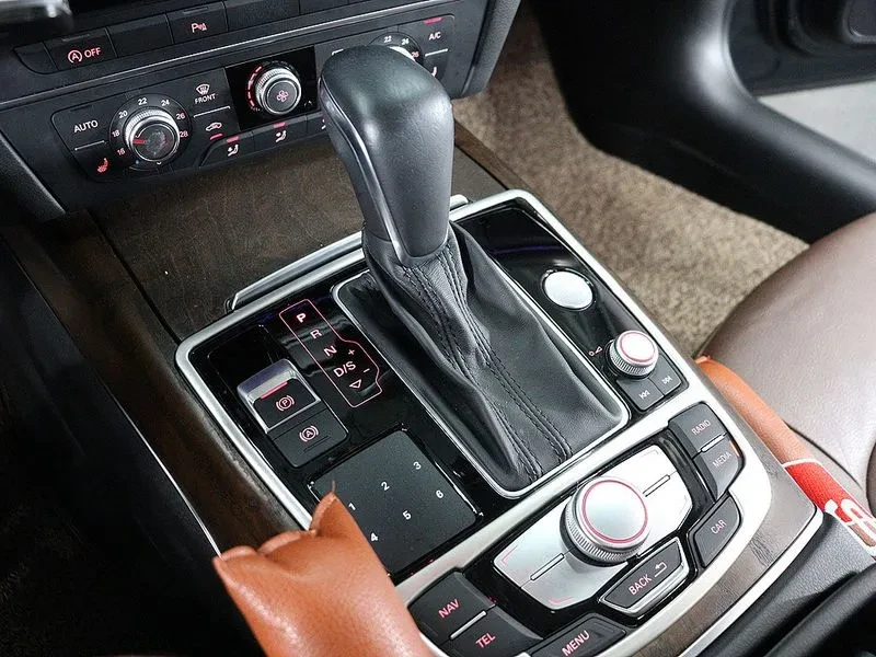 Audi A6 35 Tdi C7 14, снимка 8 - Автомобили и джипове - 55220038