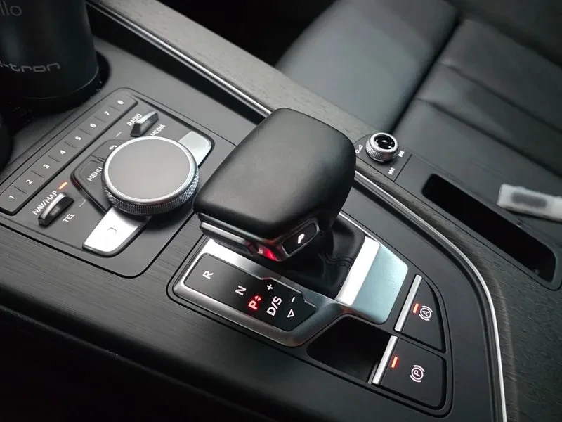 Audi A4 40 Tfsi Premium, снимка 9 - Автомобили и джипове - 55703319