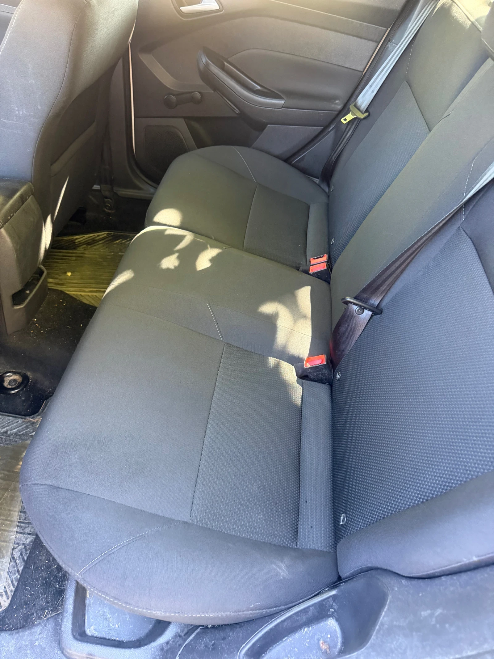 Ford Focus 1.5tdci euro 6, снимка 13 - Автомобили и джипове - 55940429