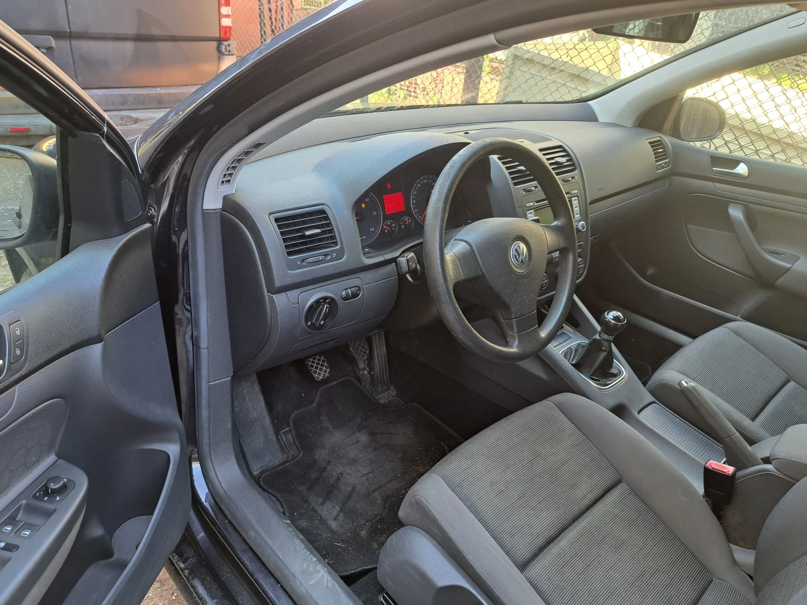 VW Golf 1.9ТДИ - изображение 3
