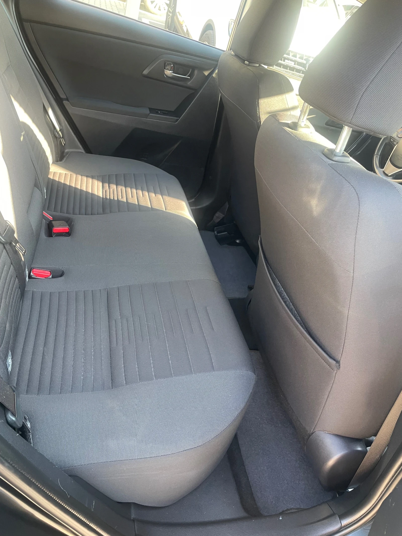 Toyota Auris  - изображение 10
