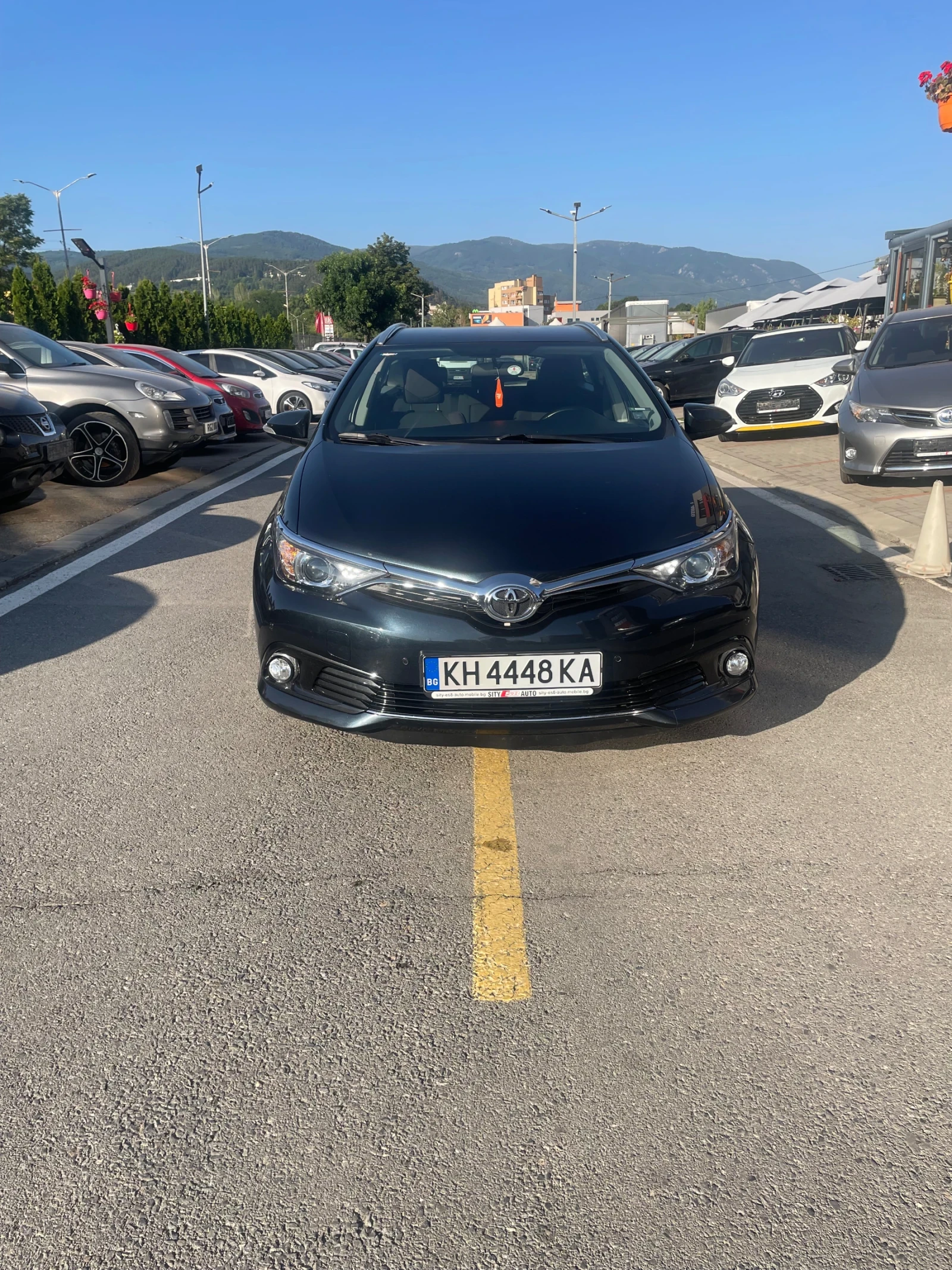Toyota Auris  - изображение 2