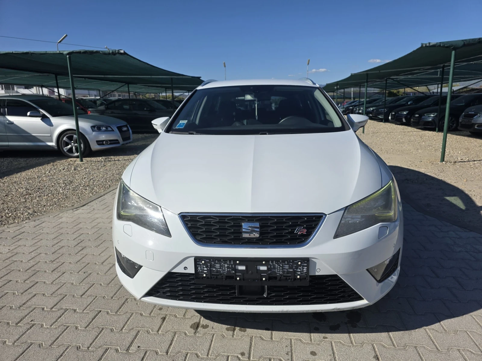 Seat Leon 2.0TDi FR DSG NAVi Distronik Podgrev - изображение 2