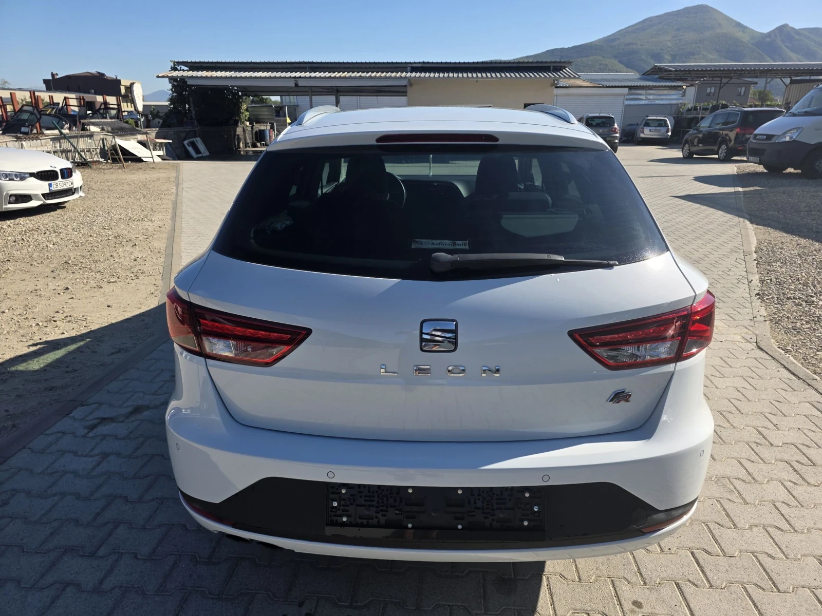 Seat Leon 2.0TDi FR DSG NAVi Distronik Podgrev - изображение 6