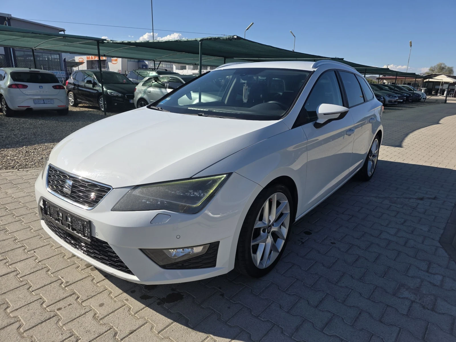 Seat Leon 2.0TDi FR DSG NAVi Distronik Podgrev - изображение 3