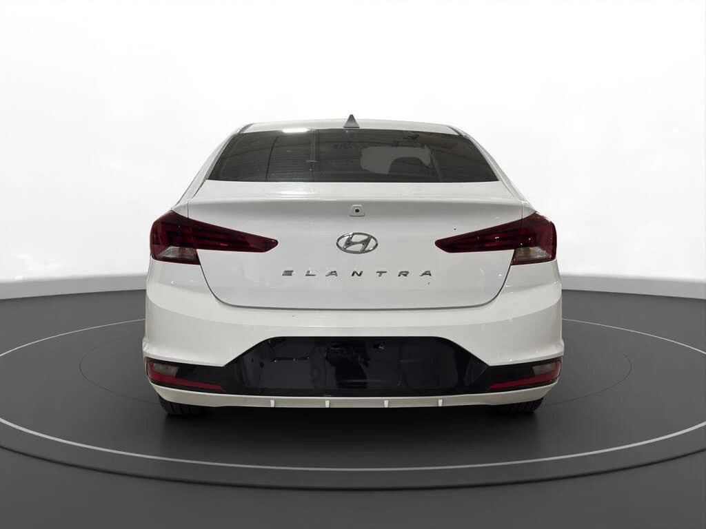 Hyundai Elantra * Preffered* АвтоКредит (ЦЕНА ДО БГ) - изображение 6