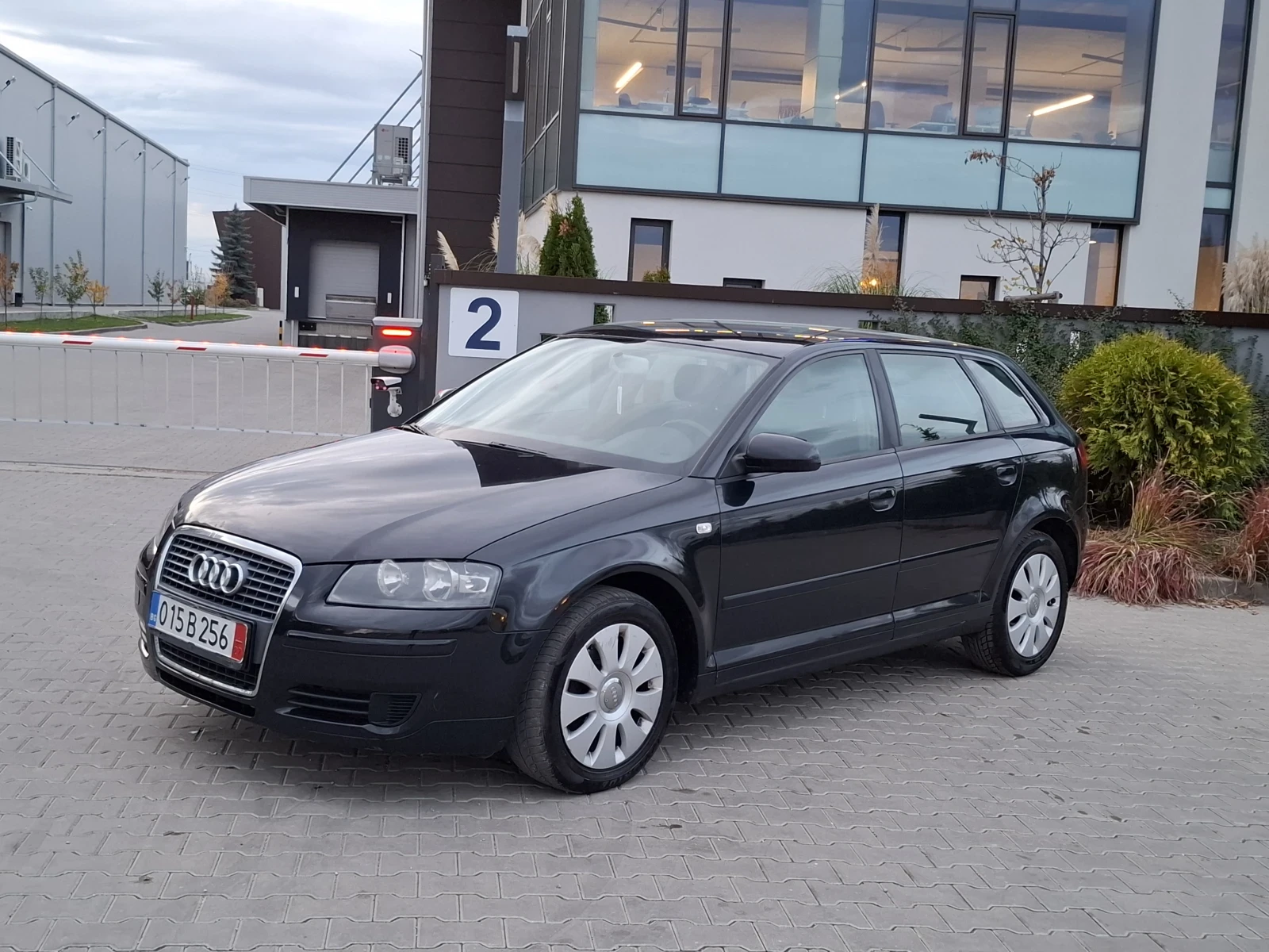 Audi A3 2.0TDI* (140кс)* * ABTOMATIK* * НОВ ВНОС* *  - изображение 5