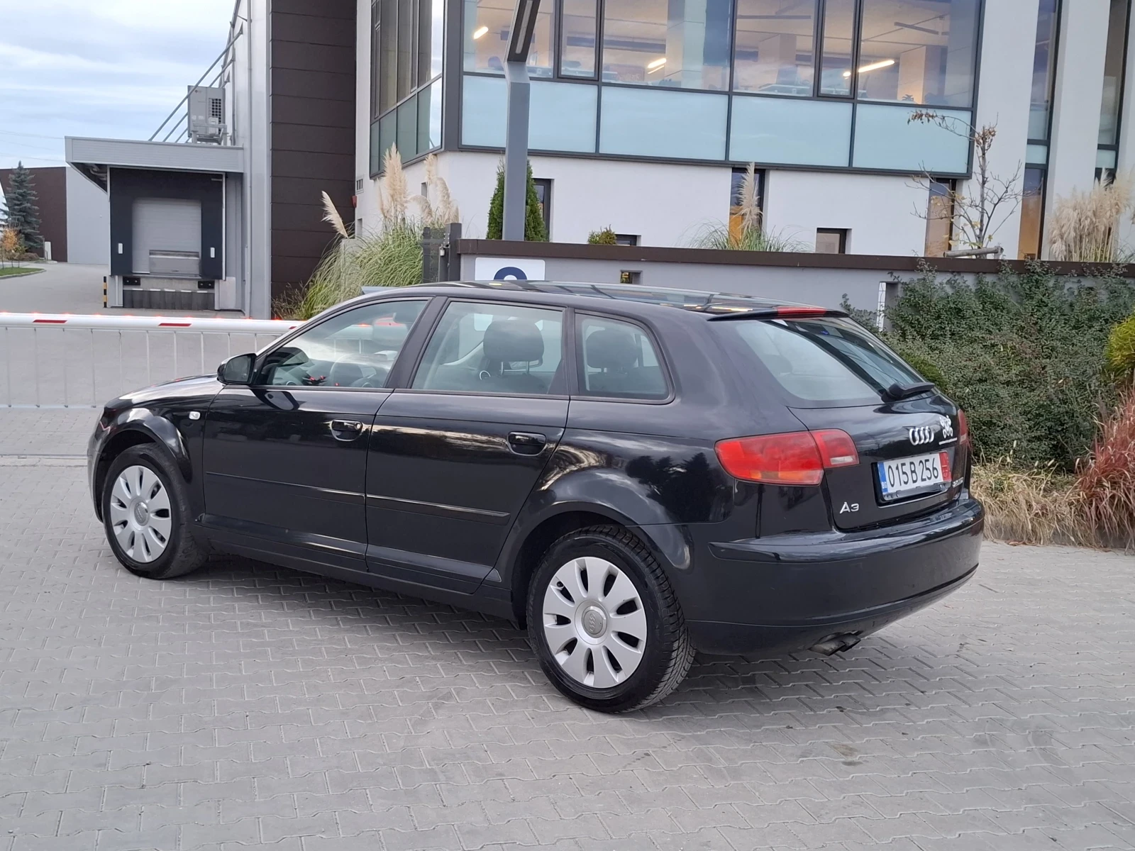 Audi A3 2.0TDI* (140кс)* * ABTOMATIK* * НОВ ВНОС* *  - изображение 6