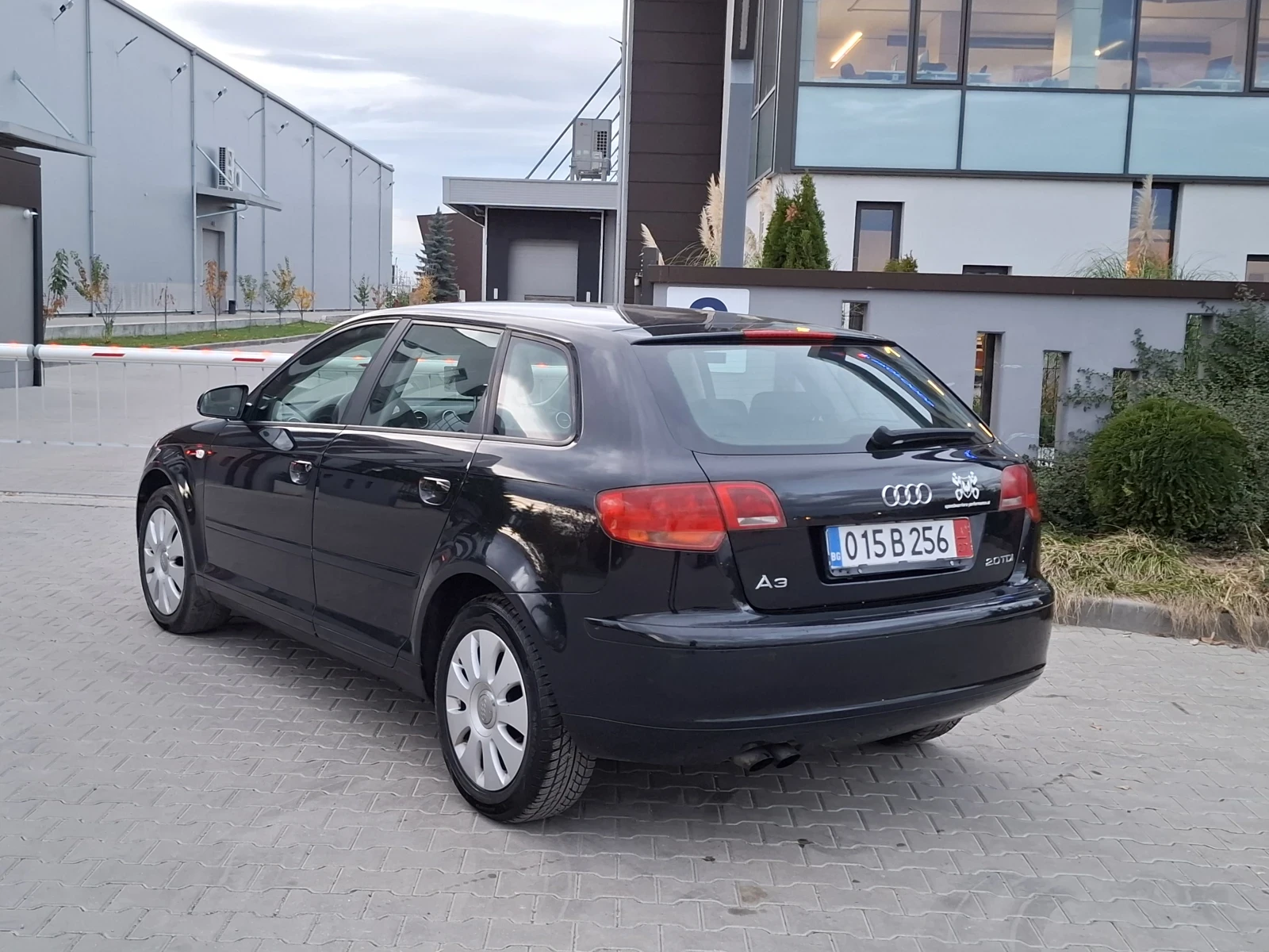Audi A3 2.0TDI* (140кс)* * ABTOMATIK* * НОВ ВНОС* *  - изображение 8