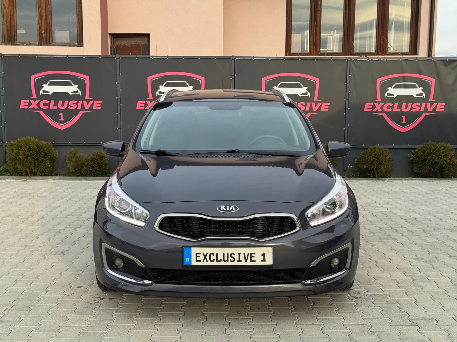 Kia Ceed 1.6CRDI EURO-6 AVTOMAT CAMERA NAVI FULL - изображение 8