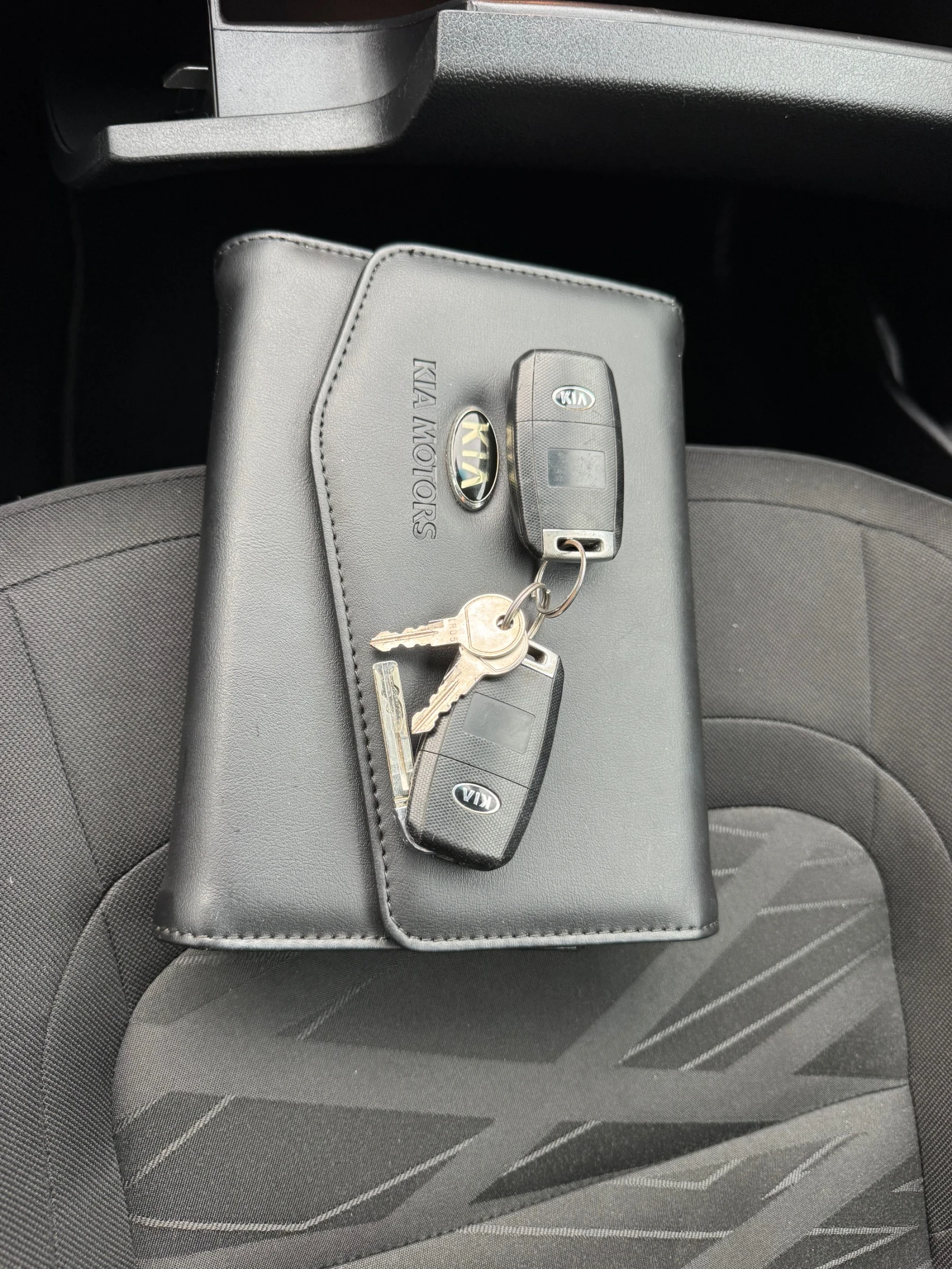 Kia Ceed 1.6CRDI EURO-6 AVTOMAT CAMERA NAVI FULL | Mobile.bg   16