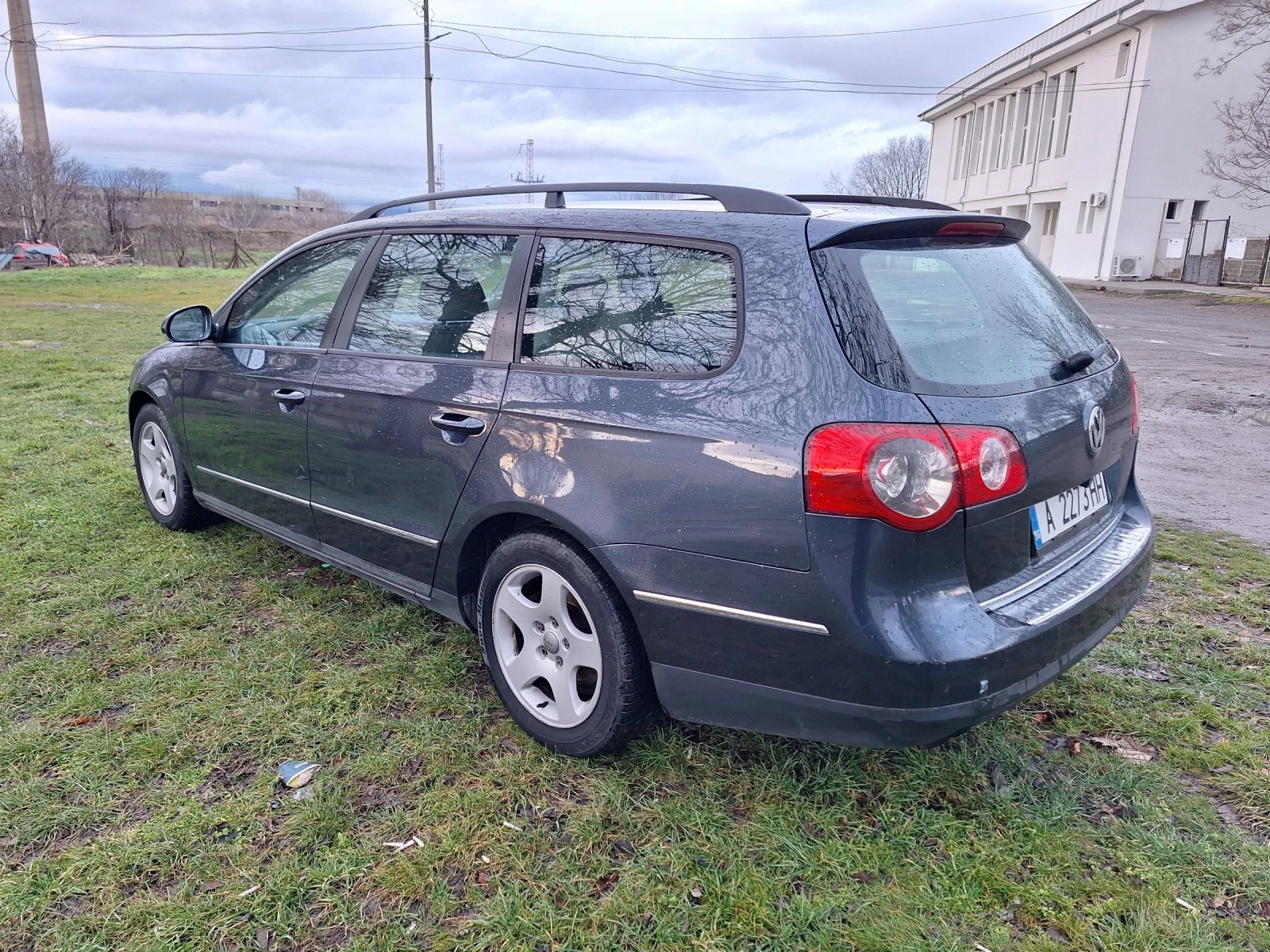 VW Passat 2.0 140к.с.нави - изображение 9