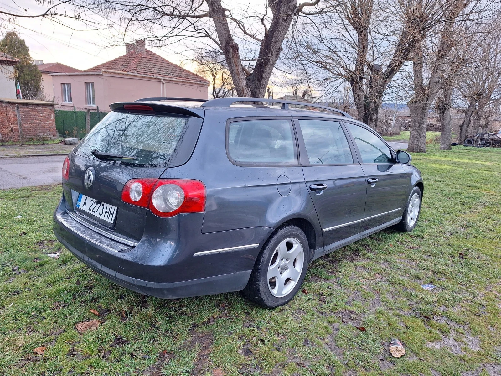 VW Passat 2.0 140к.с.нави - изображение 8