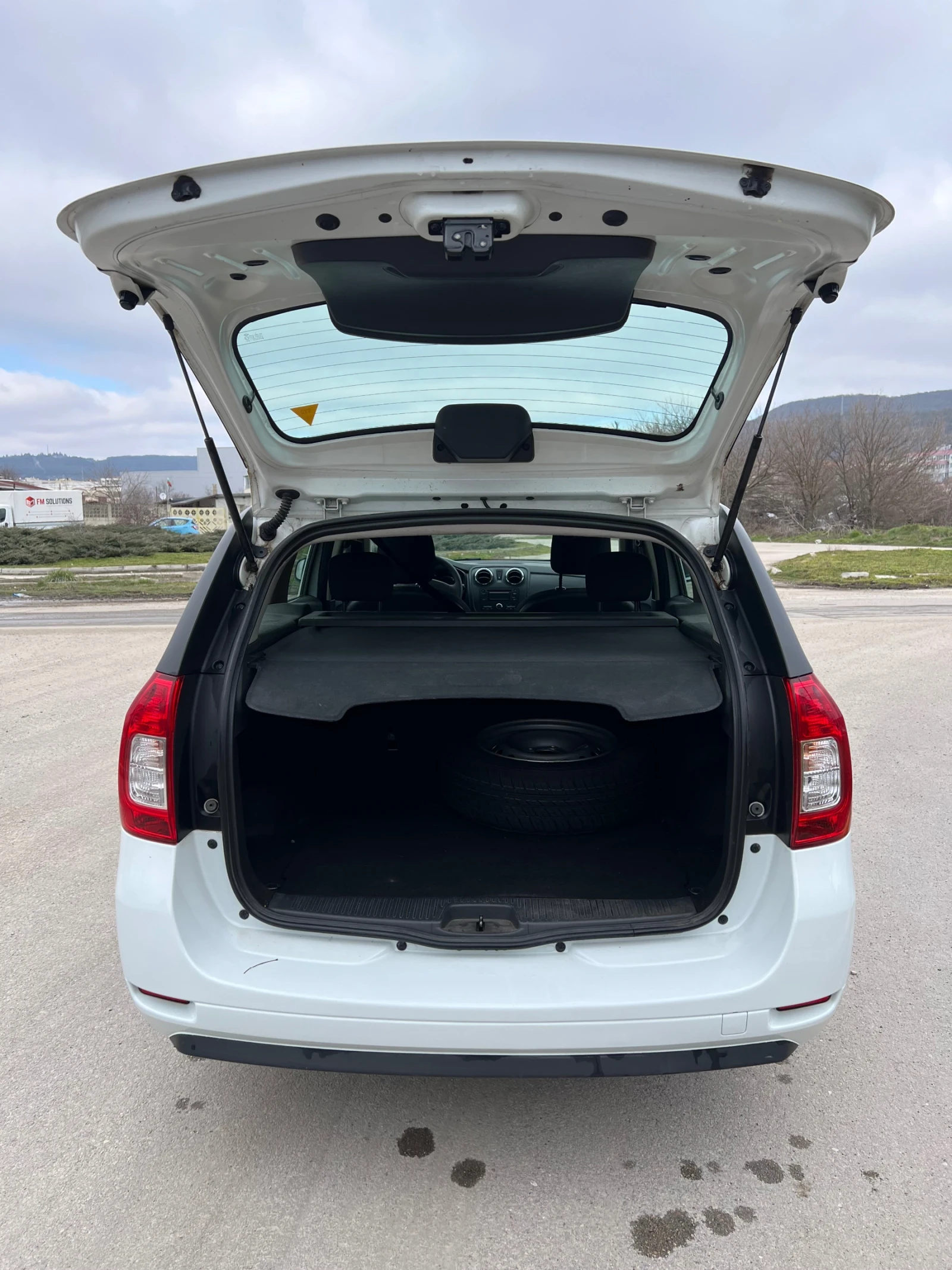 Dacia Logan MCV 1, 2 GAZ inj. - изображение 9