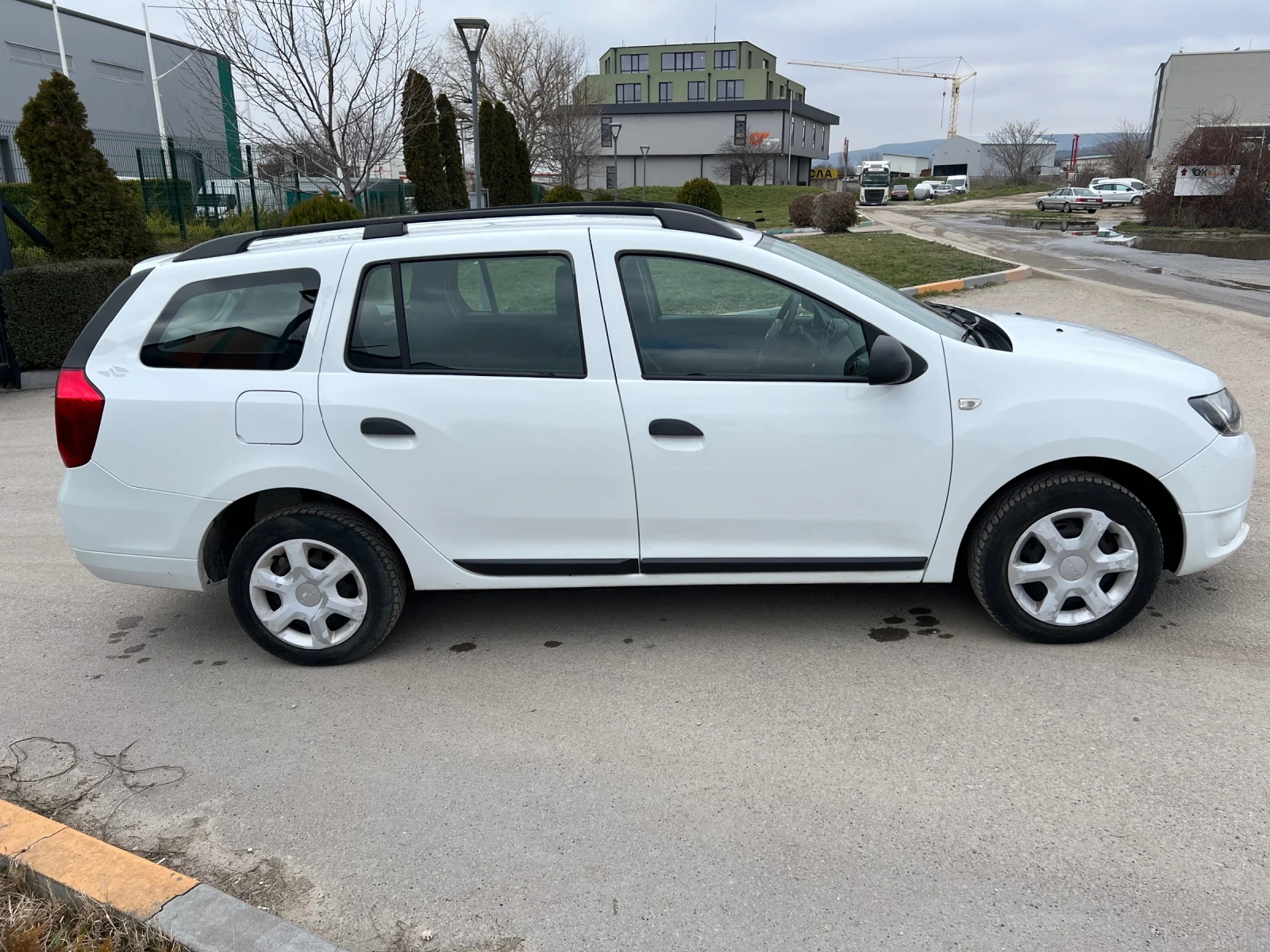 Dacia Logan MCV 1, 2 GAZ inj. - изображение 8