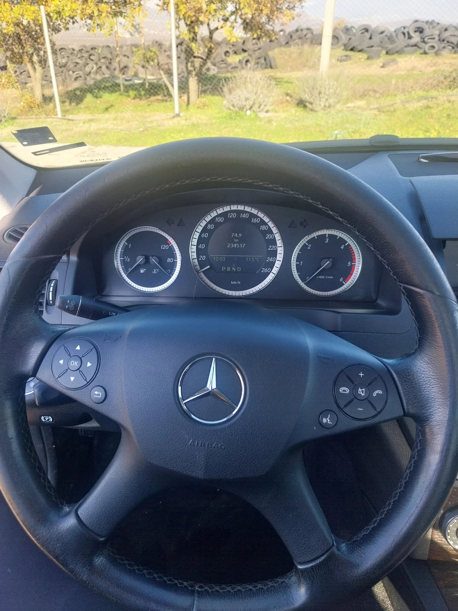 Mercedes-Benz C 220, снимка 6 - Автомобили и джипове - 53891648