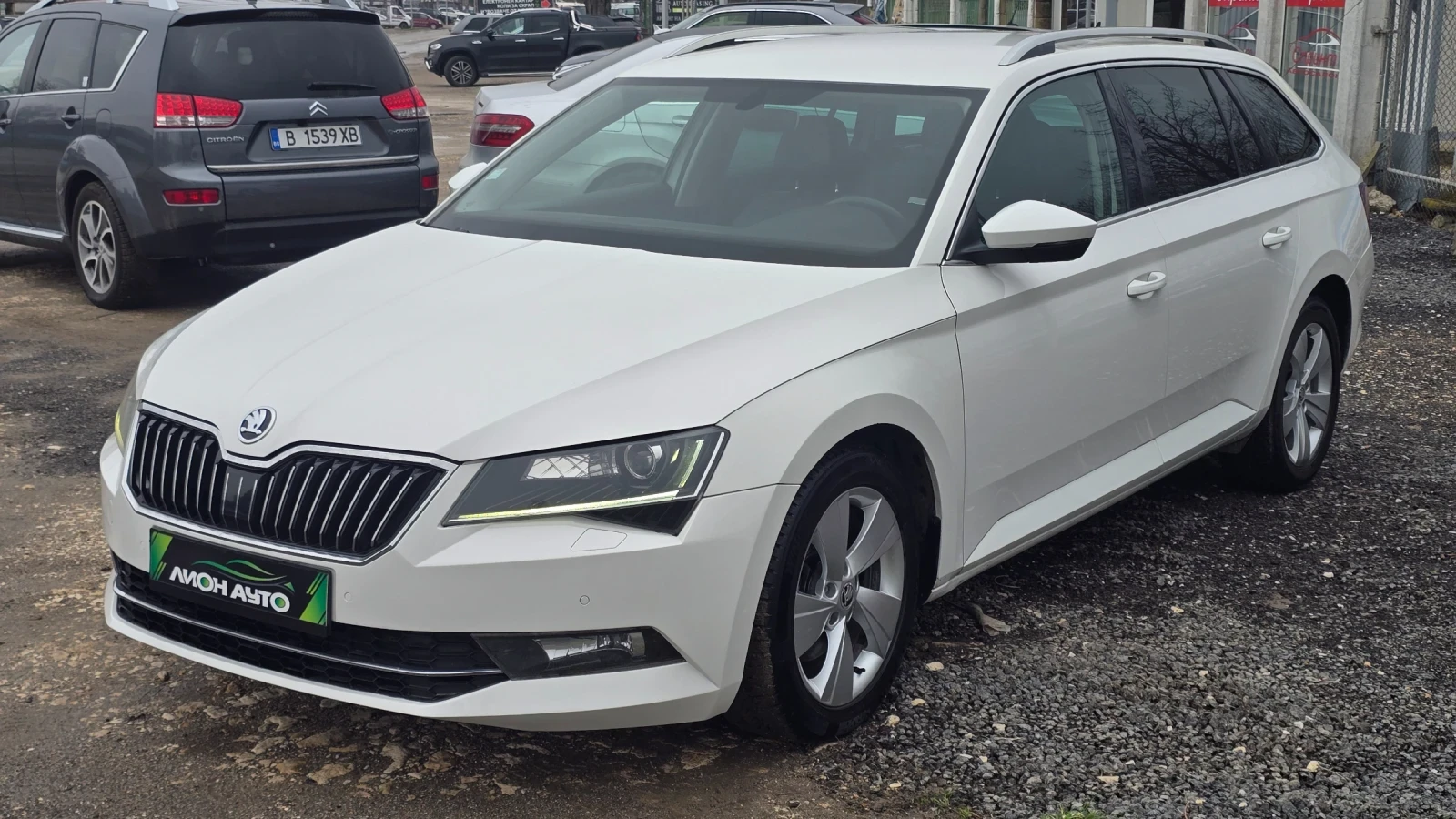 Skoda Superb 2.0TDI* LED DYNAMIC* DSG* КОЖА* KEYLESS , снимка 3 - Автомобили и джипове - 54070244